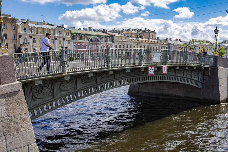 Инженерный мост. Вид с реки Мойки.