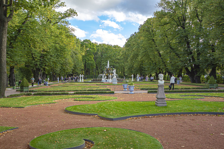 Летний сад в Санкт-Петербурге